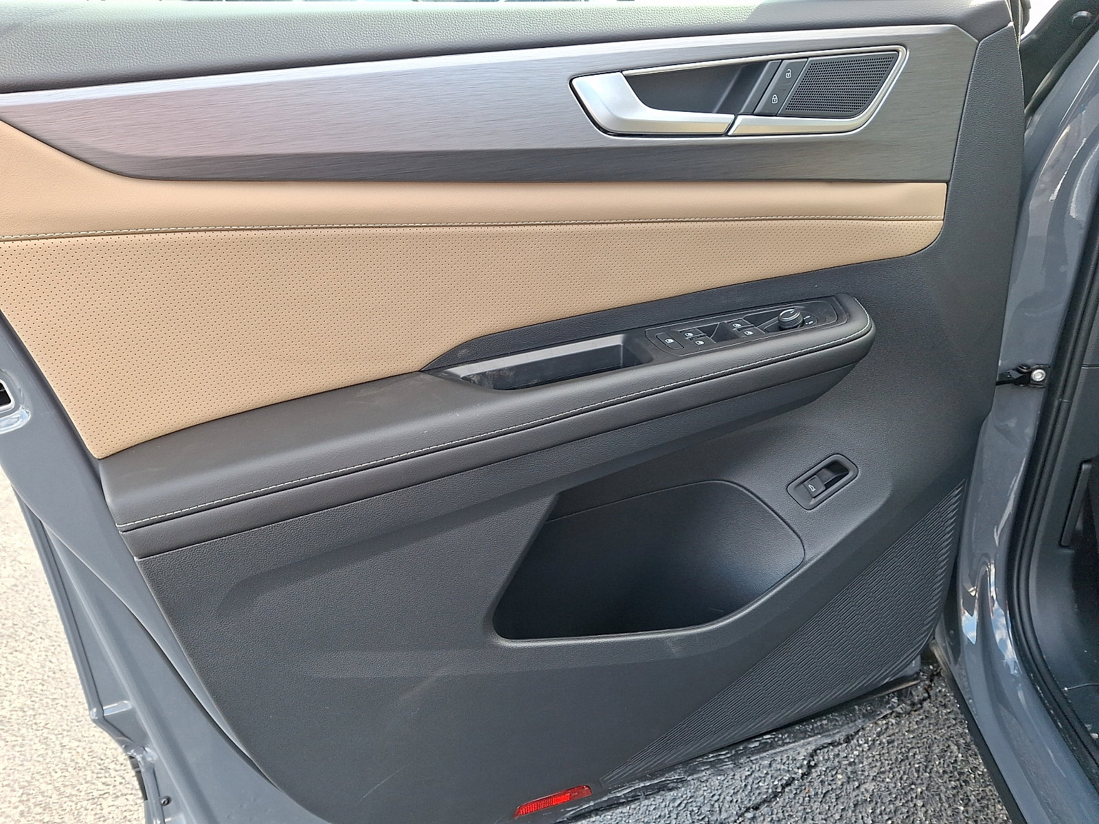 New 2026 Volkswagen Atlas Cross Sport SE AWD/4WD image 8