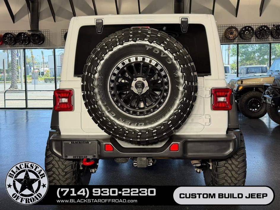 Used 2025 Jeep Wrangler Unlimited Rubicon AWD/4WD image 12