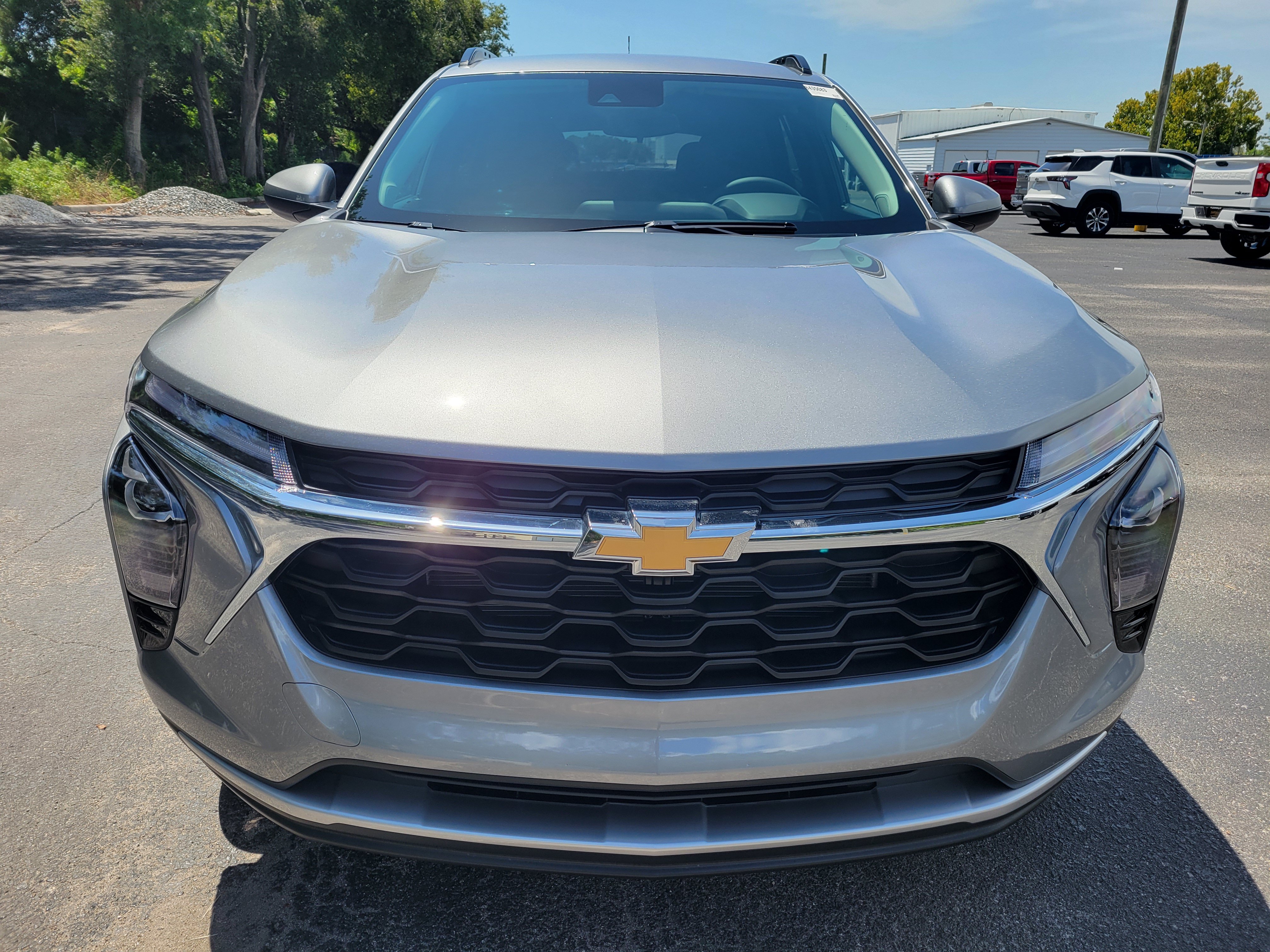 New 2026 Chevrolet Trax LT w/ Driver Confidence Package FWD image 2
