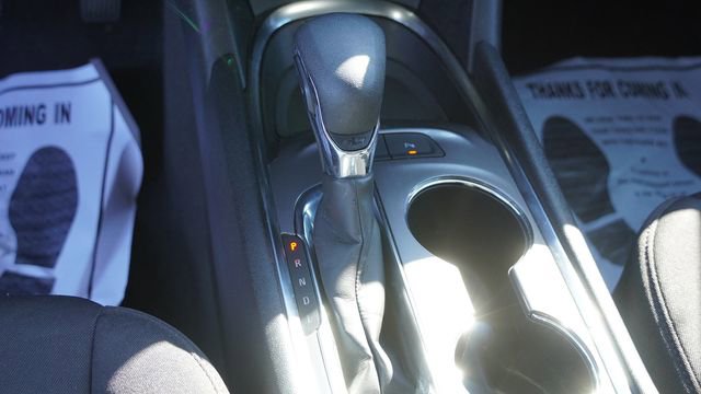 Used 2024 Chevrolet Malibu LT image 25