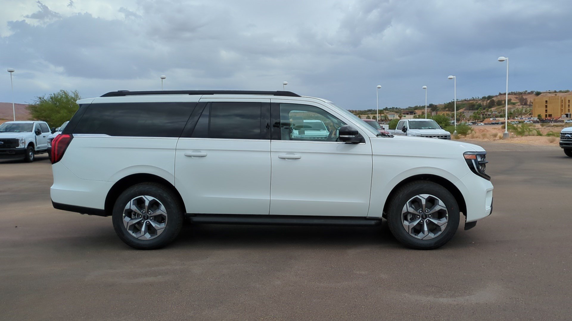 New 2027 Ford Expedition Max Active AWD/4WD image 2
