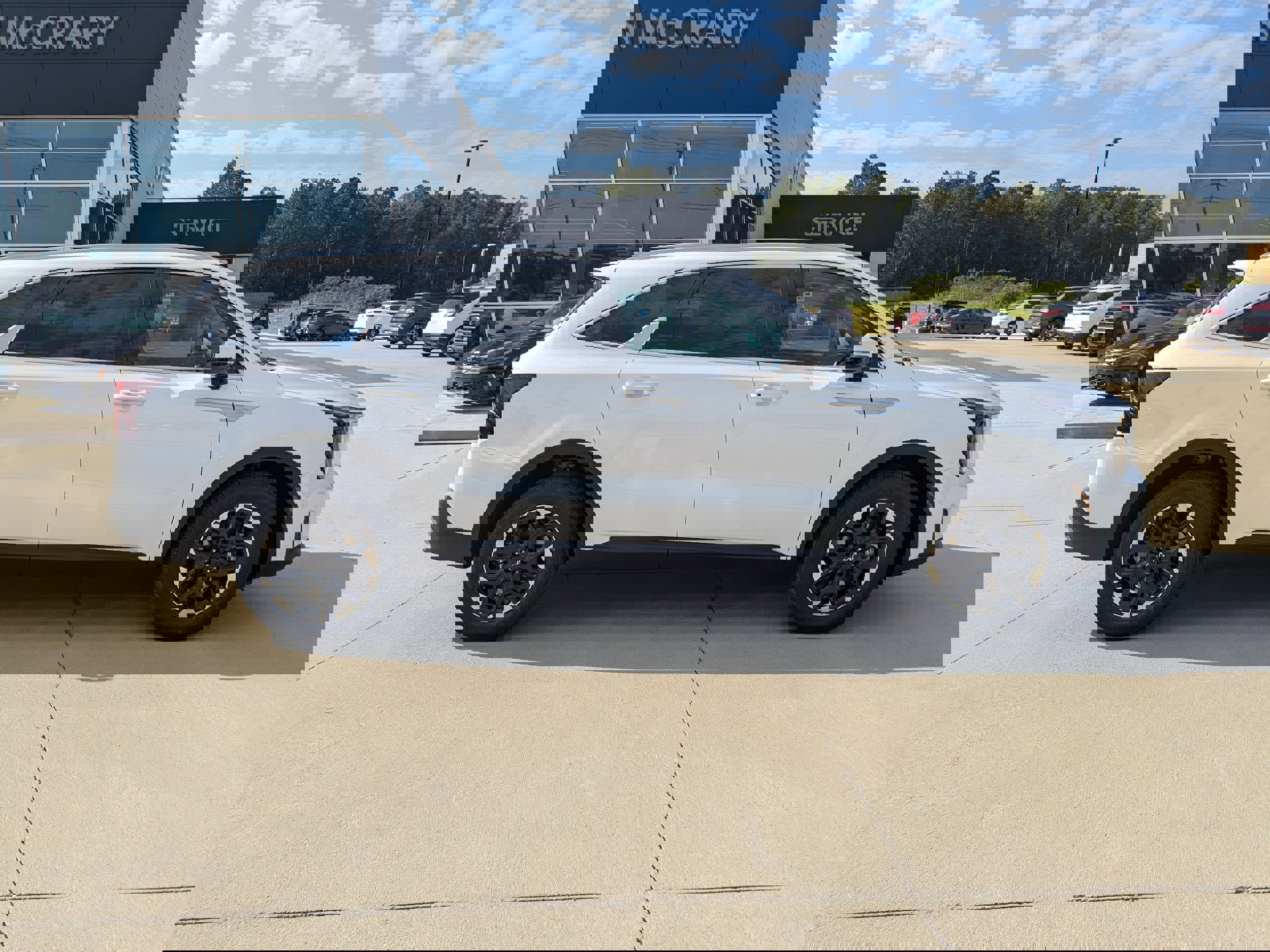 New 2026 Kia Sorento S image 2