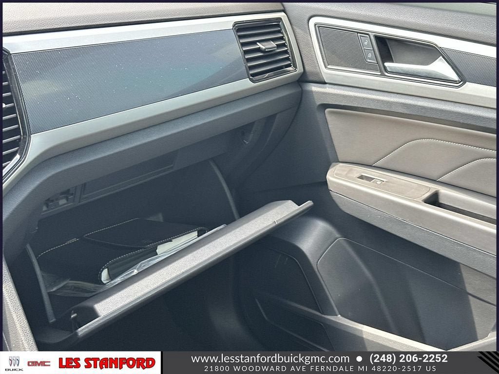 Used 2022 Volkswagen Atlas Cross Sport SEL AWD/4WD image 34