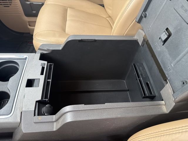 Used 2011 Ford F250 Lariat w/ Lariat Interior Pkg image 34