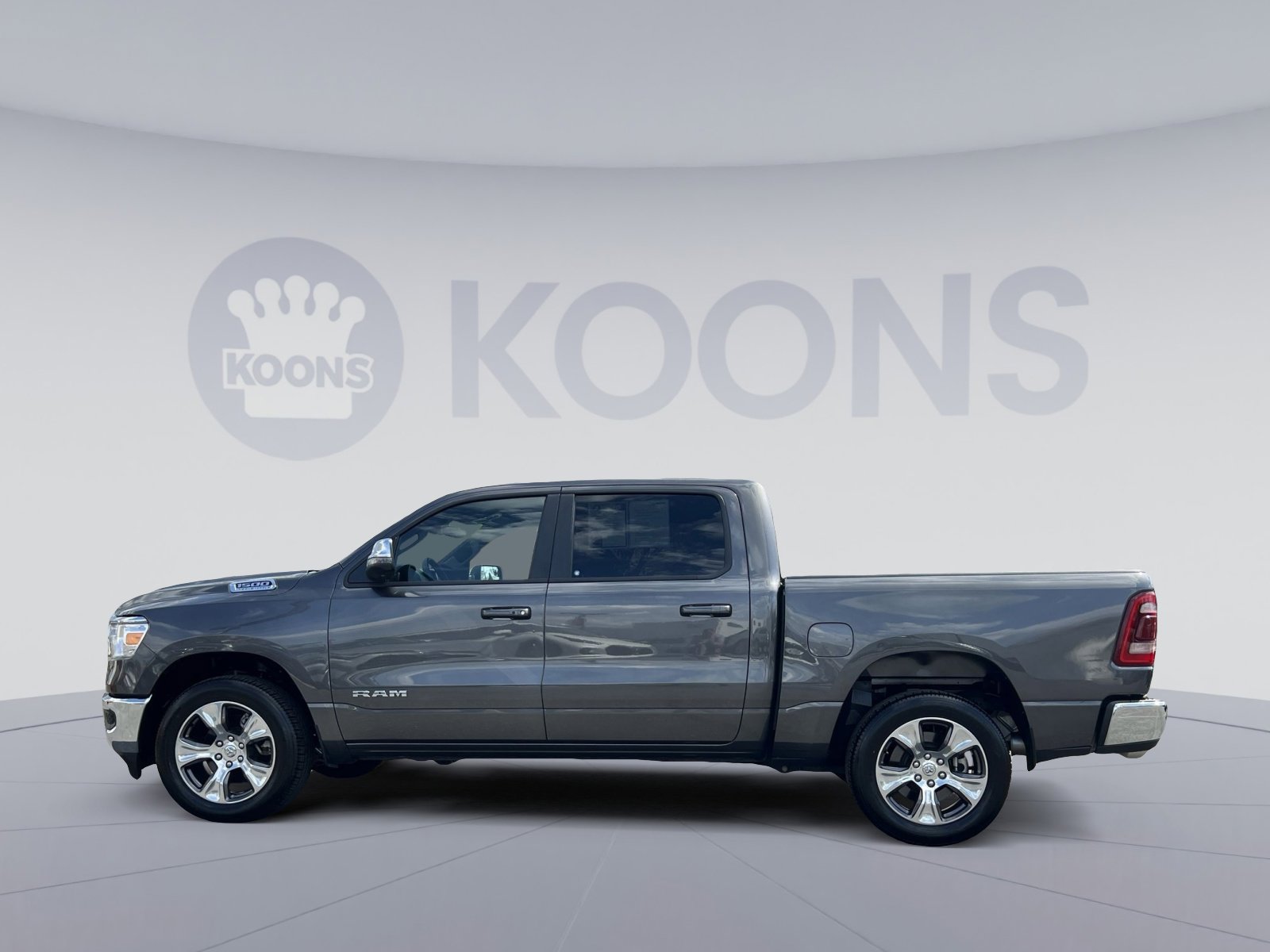 Used 2024 RAM 1500 Laramie image 2