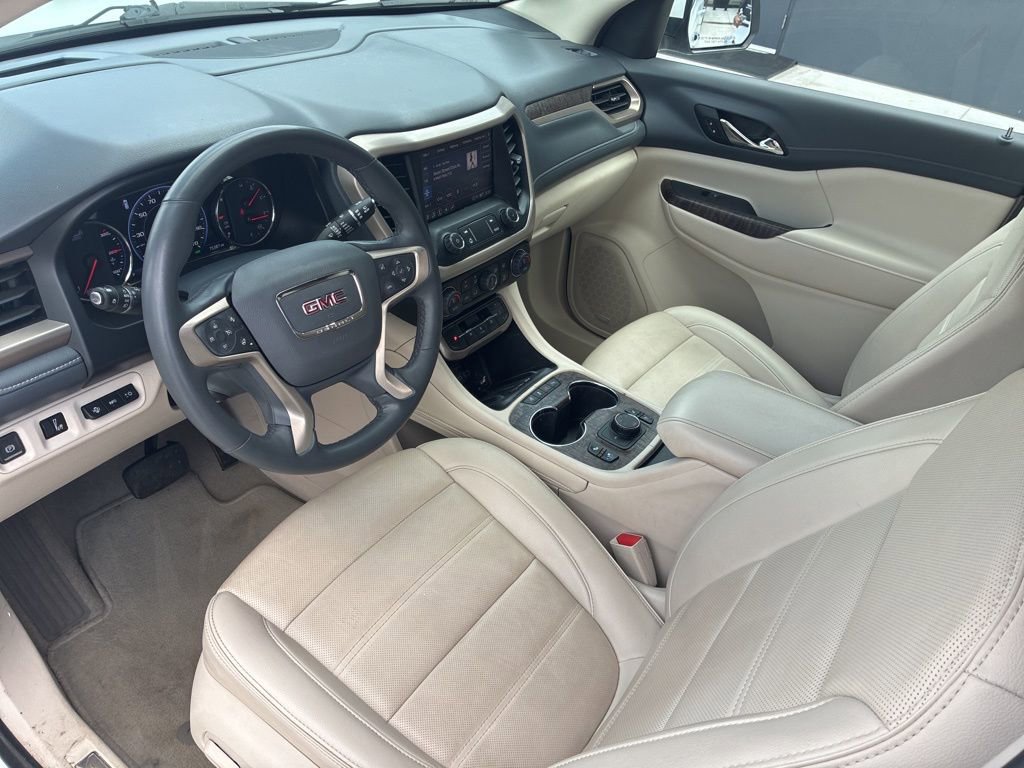 Used 2023 GMC Acadia Denali AWD/4WD image 11