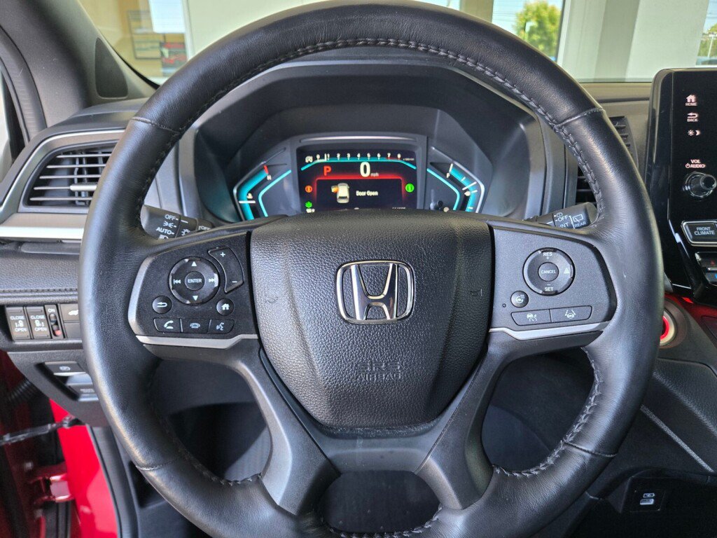 Certified 2023 Honda Odyssey Sport image 25