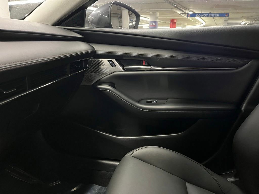 Used 2020 MAZDA MAZDA3 Sedan w/ Preferred Package image 28