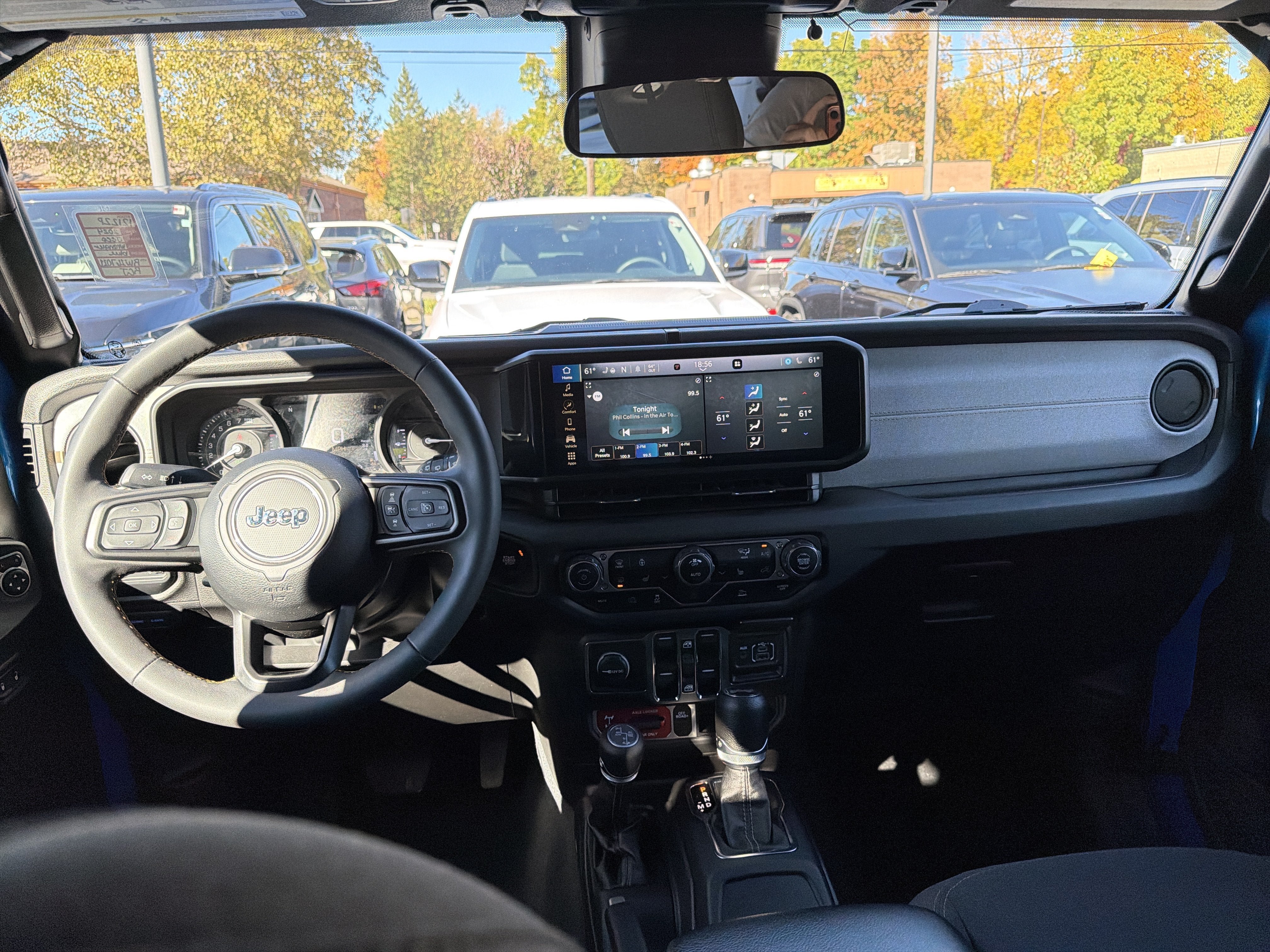 Used 2024 Jeep Wrangler Unlimited AWD/4WD image 12