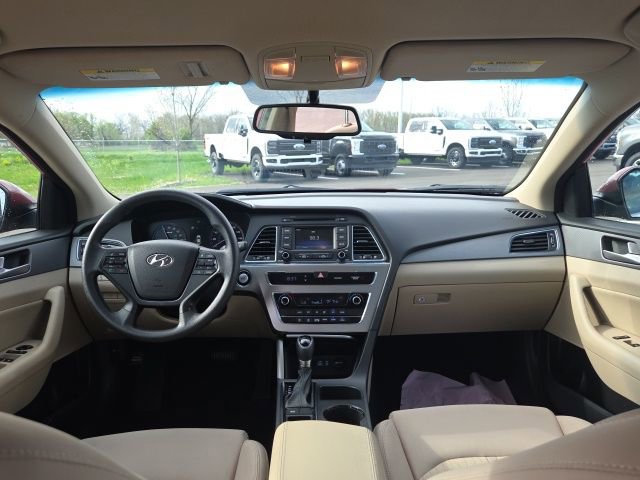 Used 2016 Hyundai Sonata SE FWD image 17