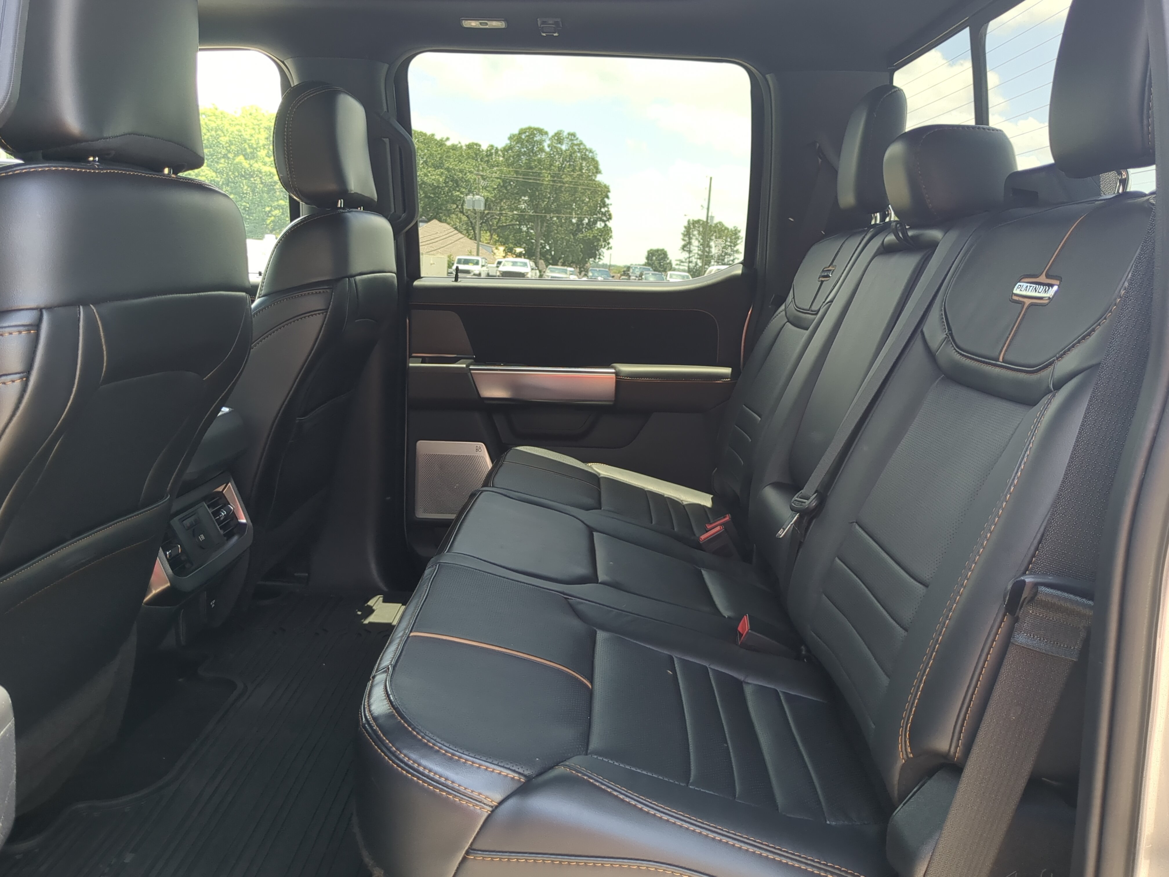 Used 2024 Ford F350 Platinum AWD/4WD image 12