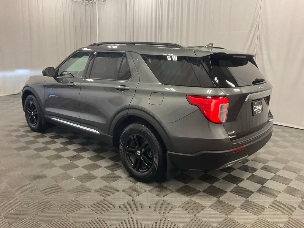 Used 2020 Ford Explorer XLT w/ Equipment Group 202A AWD/4WD image 4