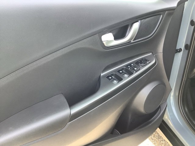 Used 2023 Hyundai Kona SEL w/ Convenience Package AWD/4WD image 17