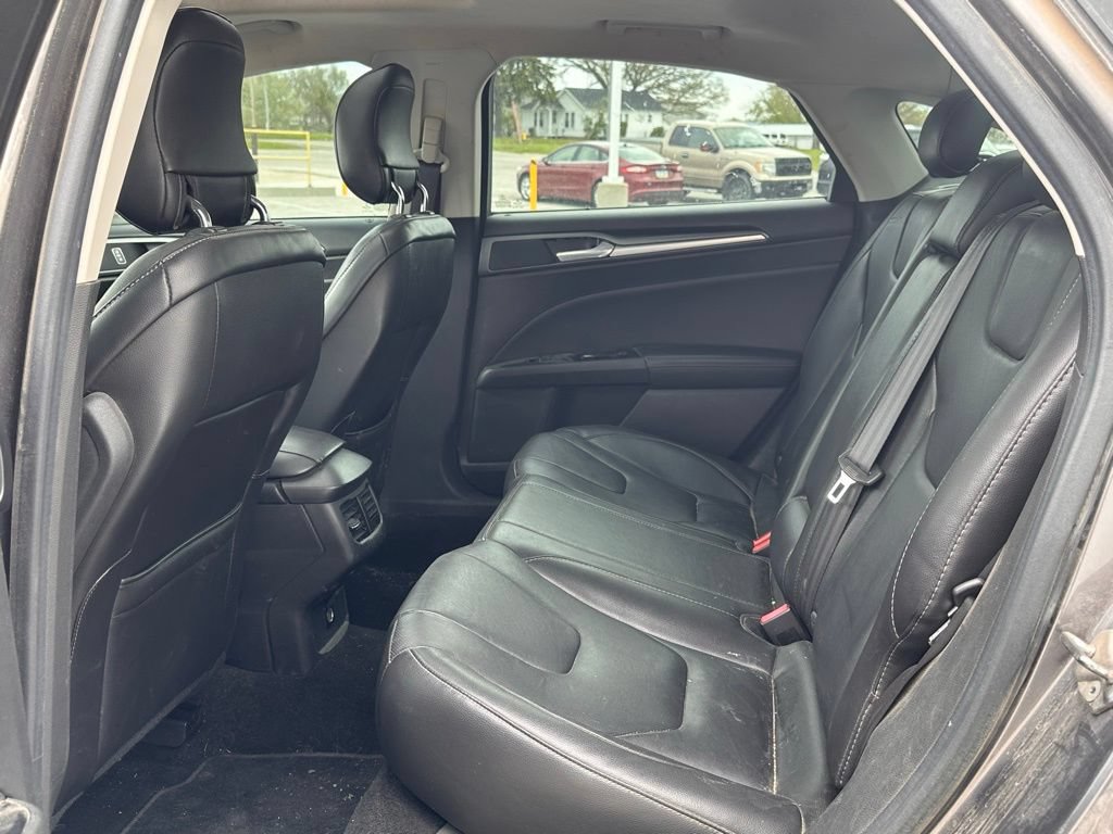 Used 2013 Ford Fusion Titanium FWD image 18