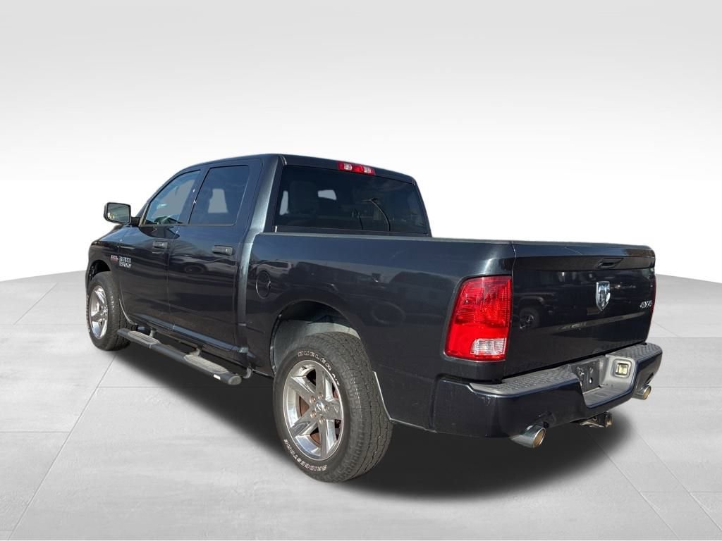 Used 2017 RAM 1500 Express image 3