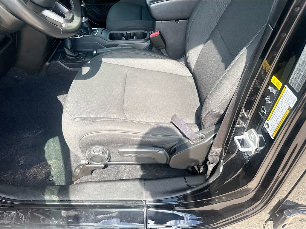 Used 2022 Jeep Gladiator Sport image 21