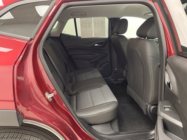 Used 2024 Chevrolet Trax LT w/ Driver Confidence Package FWD image 20