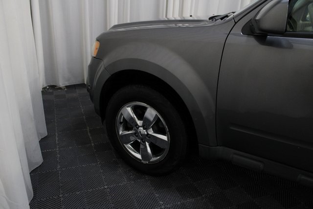 Used 2010 Ford Escape Limited image 9