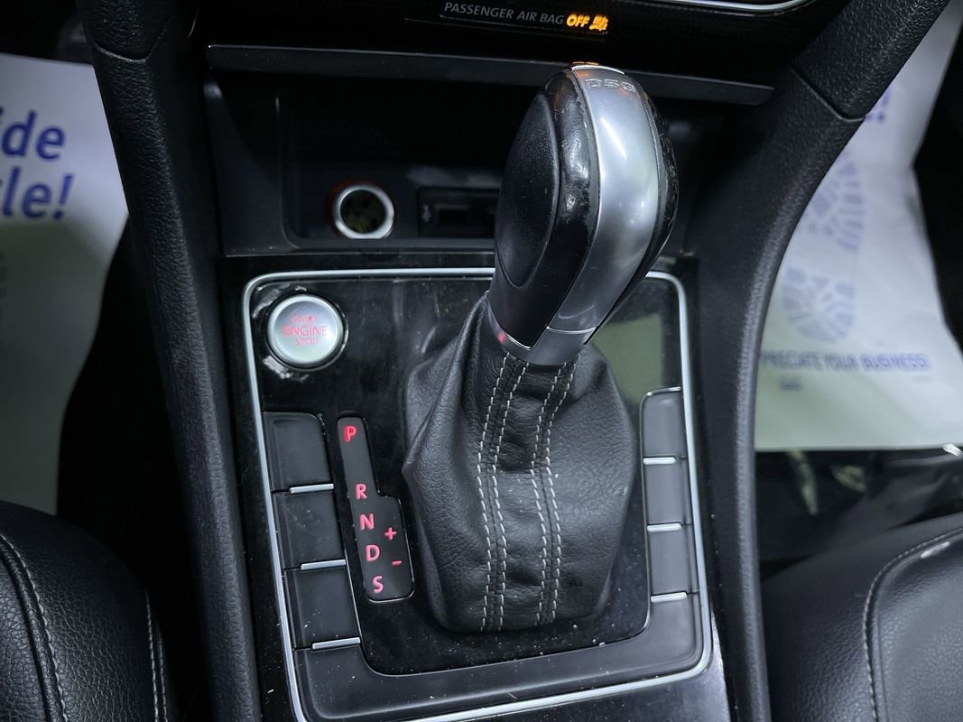 Used 2018 Volkswagen Passat 3.6 image 23