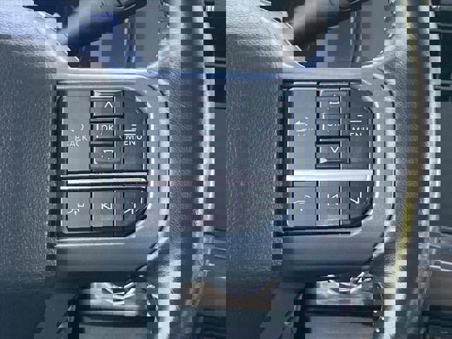 Used 2023 Ford F250 Lariat w/ FX4 Off-Road Package image 11