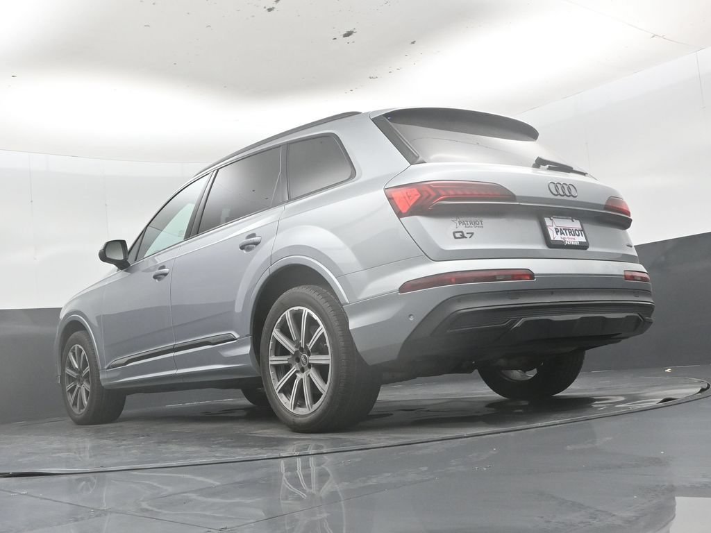 Used 2023 Audi Q7 2.0T Premium Plus w/ Premium Plus Package AWD/4WD image 46