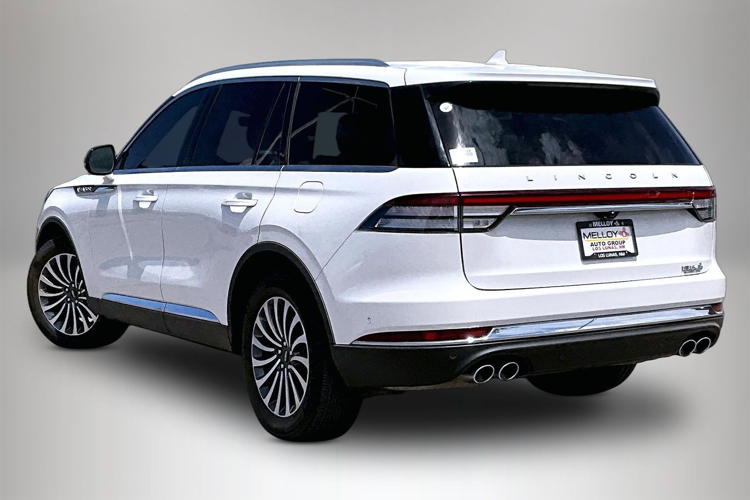 Used 2022 Lincoln Aviator Reserve w/ Equipment Group 201A AWD/4WD image 4