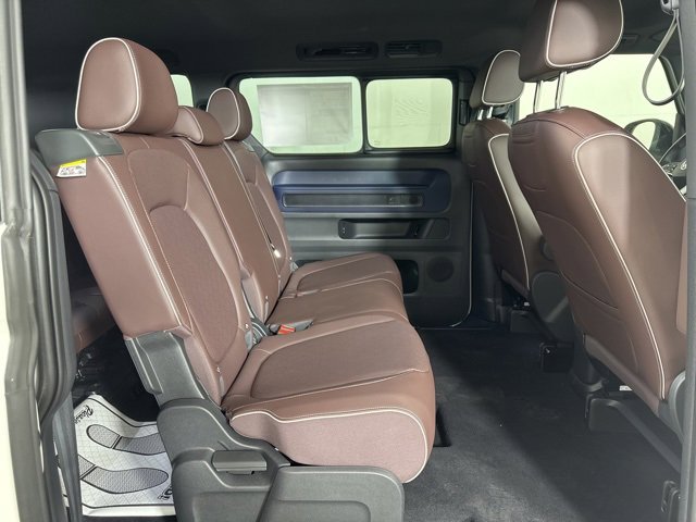 New 2025 Volkswagen ID. Buzz Pro S image 5