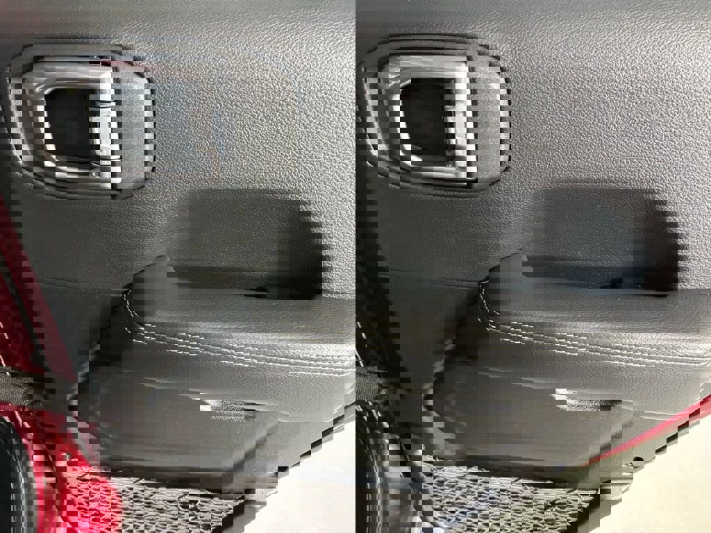 Used 2022 Jeep Wrangler Unlimited Sahara image 15