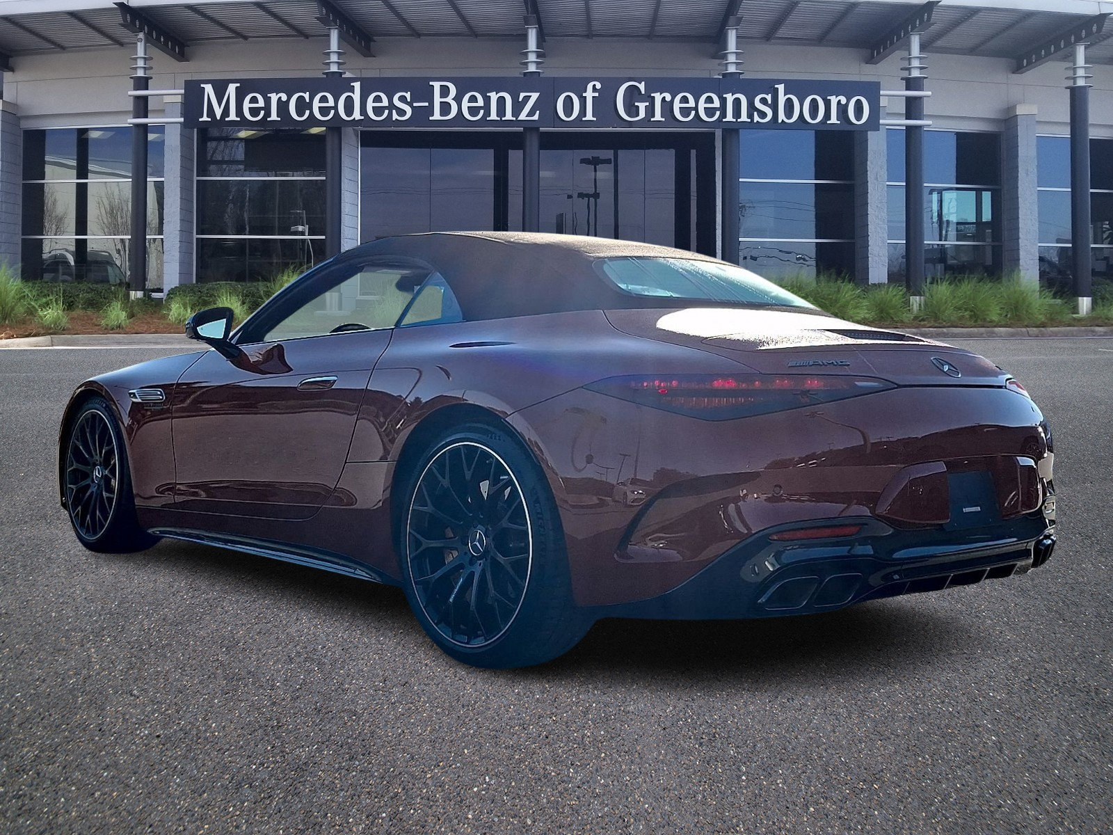 Used 2022 Mercedes-Benz SL 63 AMG 4MATIC image 4