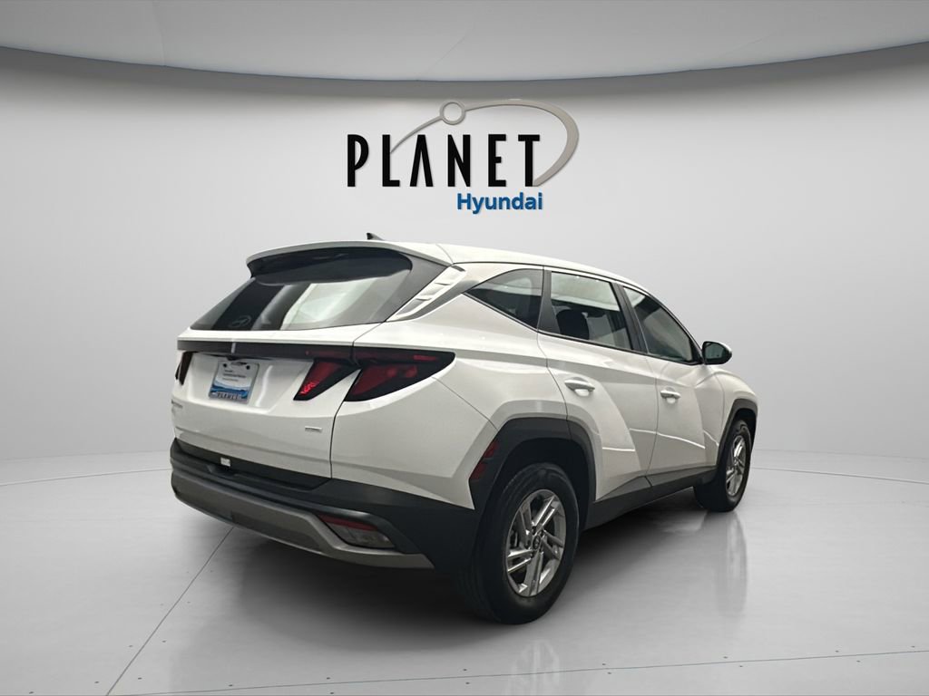 Certified 2025 Hyundai Tucson SE image 7