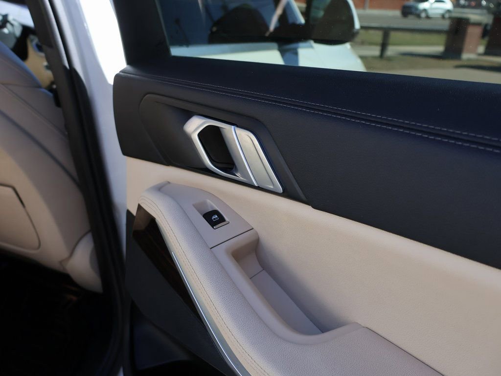Used 2021 BMW X5 sDrive40i image 15
