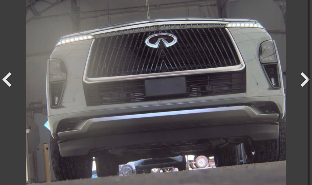 Used 2025 INFINITI QX80 Sensory AWD/4WD image 3