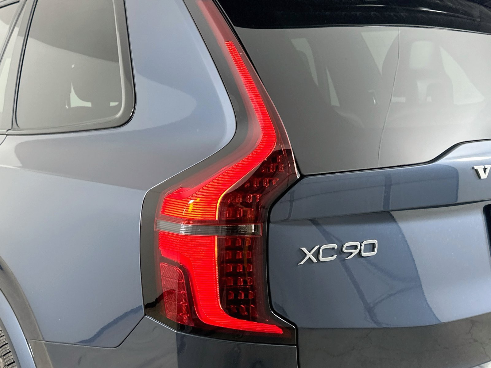 New 2027 Volvo XC90 B6 Ultra AWD/4WD image 12