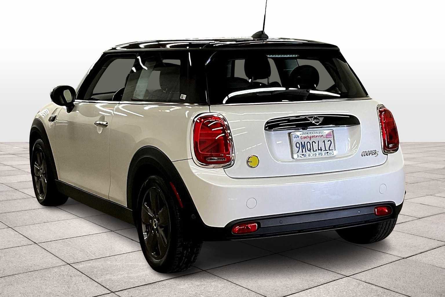 Used 2024 MINI Cooper SE image 15