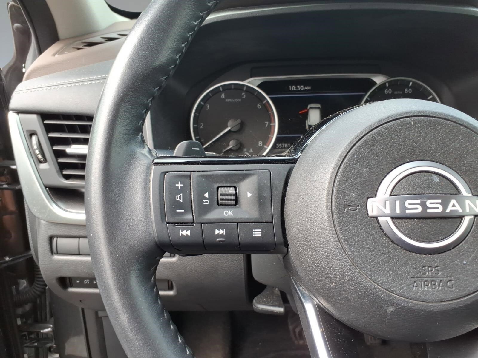 Used 2023 Nissan Rogue SV w/ SV Premium B Package AWD/4WD image 12