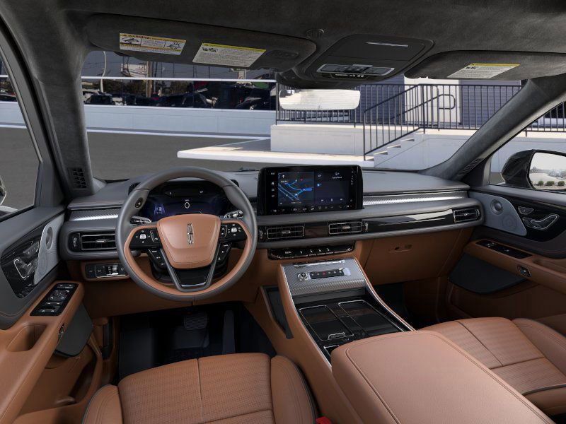 New 2025 Lincoln Aviator Black Label w/ Jet Appearance Package image 9