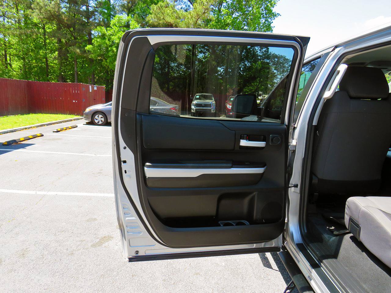 Used 2021 Toyota Tundra SR5 AWD/4WD image 15