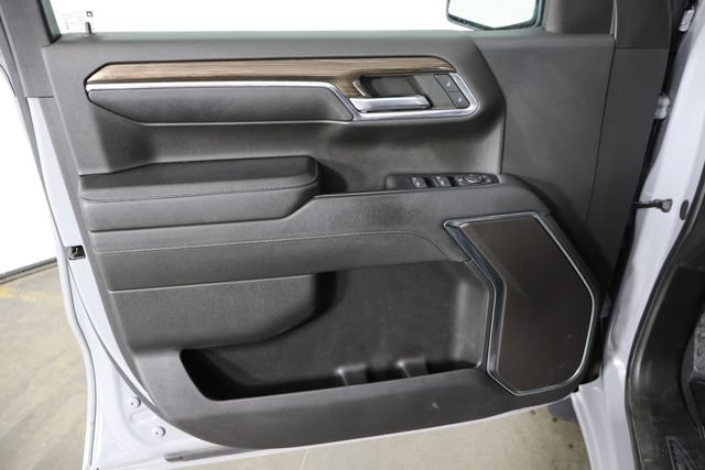 Used 2024 Chevrolet Silverado 1500 LT AWD/4WD image 19