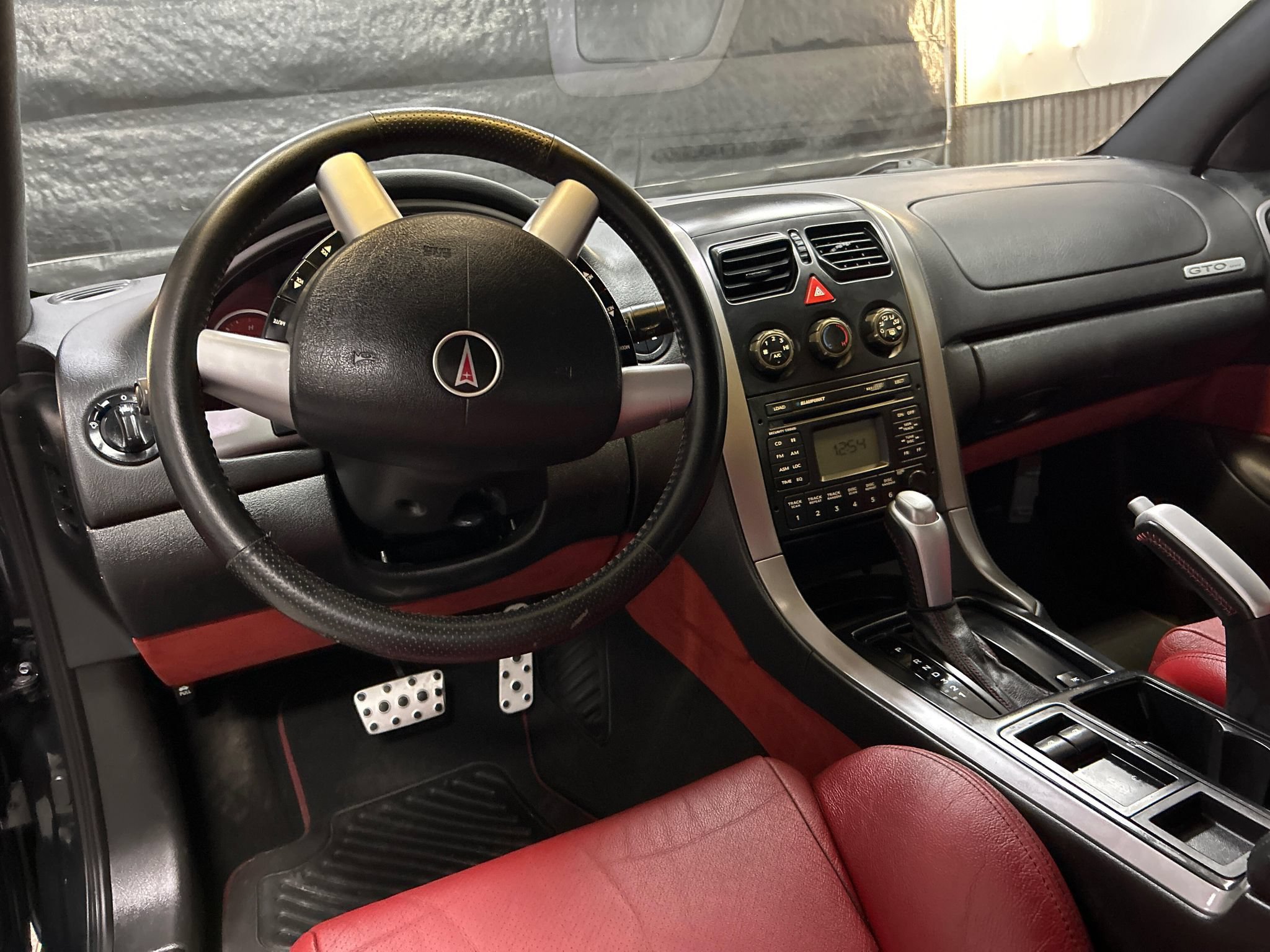 Used 2005 Pontiac GTO RWD image 10