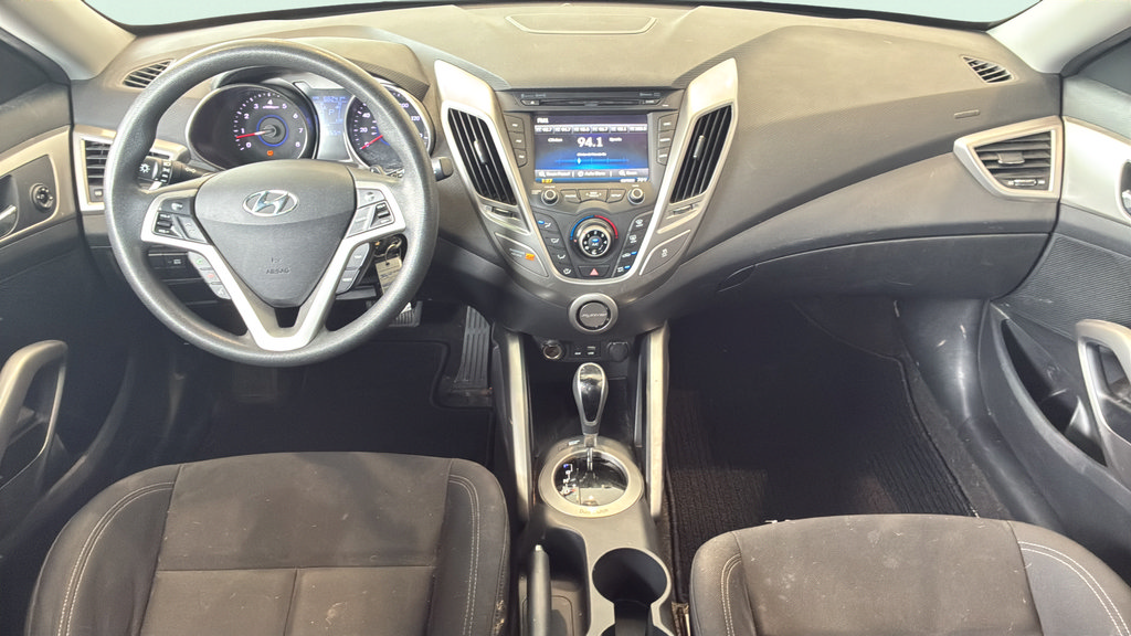 Used 2016 Hyundai Veloster FWD image 25