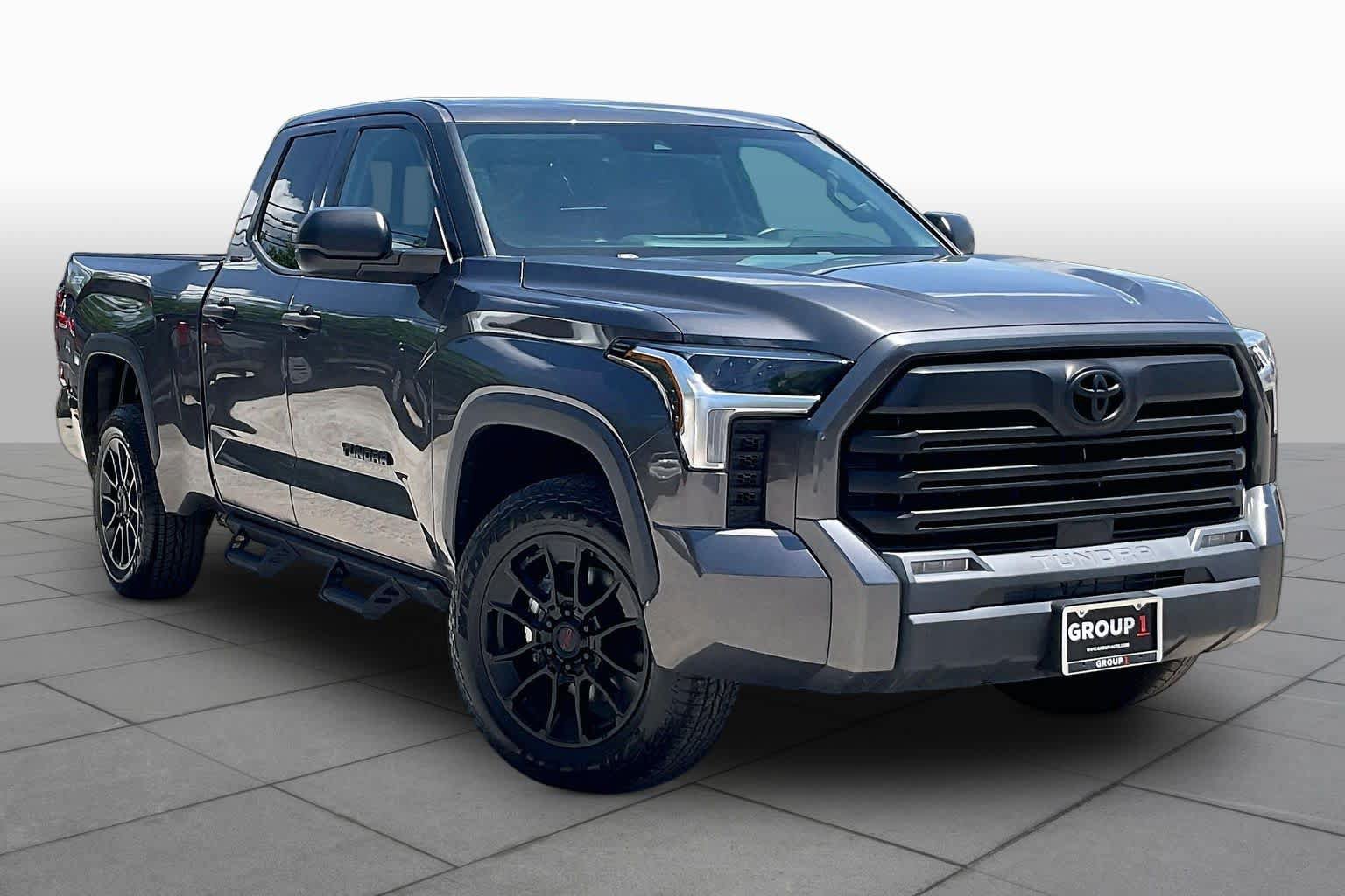 Used 2022 Toyota Tundra SR5 AWD/4WD image 3