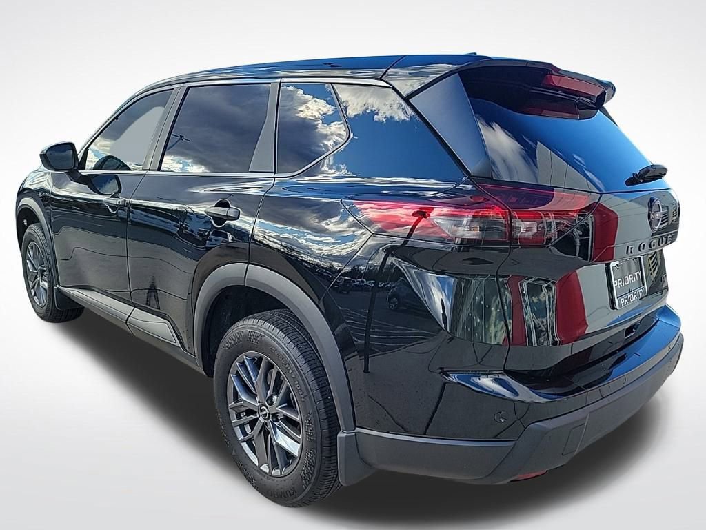 Certified 2024 Nissan Rogue S image 3
