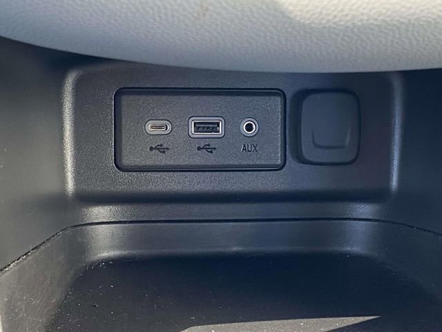 Used 2023 Chevrolet Equinox LS w/ LPO, Floor Liner Package image 27