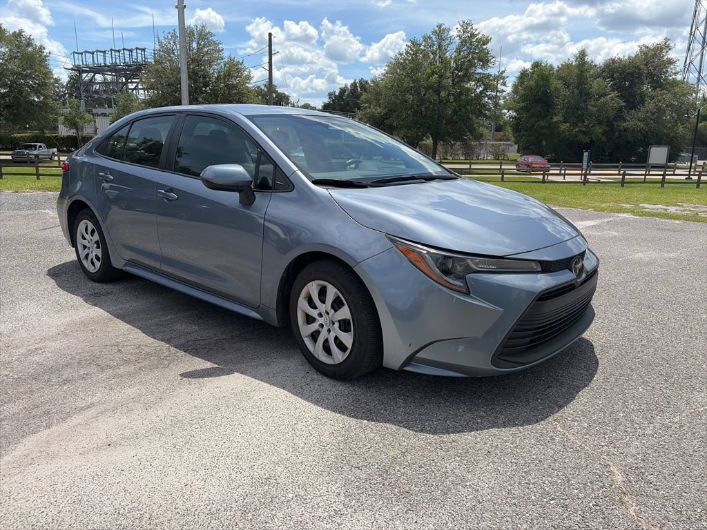 Used 2024 Toyota Corolla LE FWD image 4