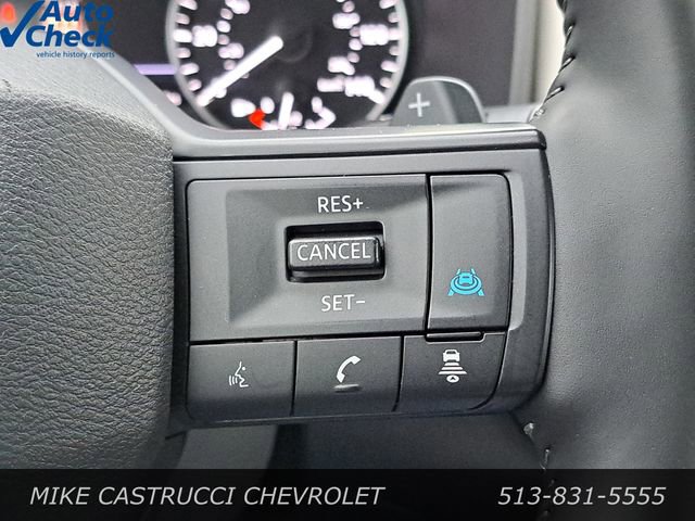 Used 2025 Nissan Rogue SV image 14