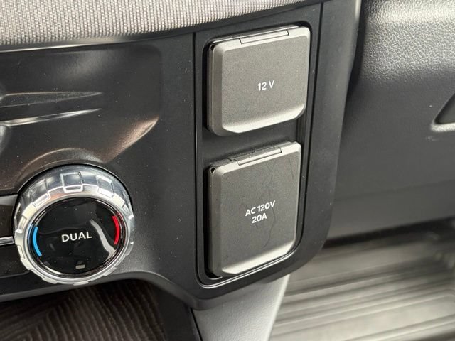 Used 2025 Ford F350 Platinum w/ FX4 Off-Road Package AWD/4WD image 25