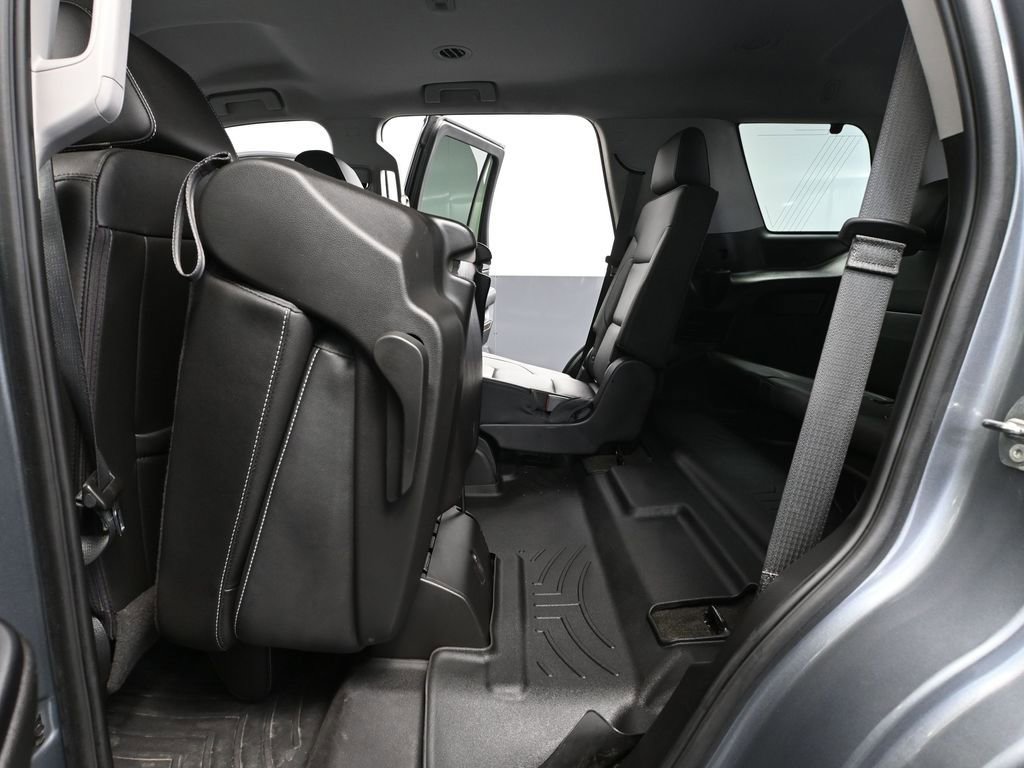 Used 2018 Chevrolet Tahoe LT w/ Skid Plate Package AWD/4WD image 44