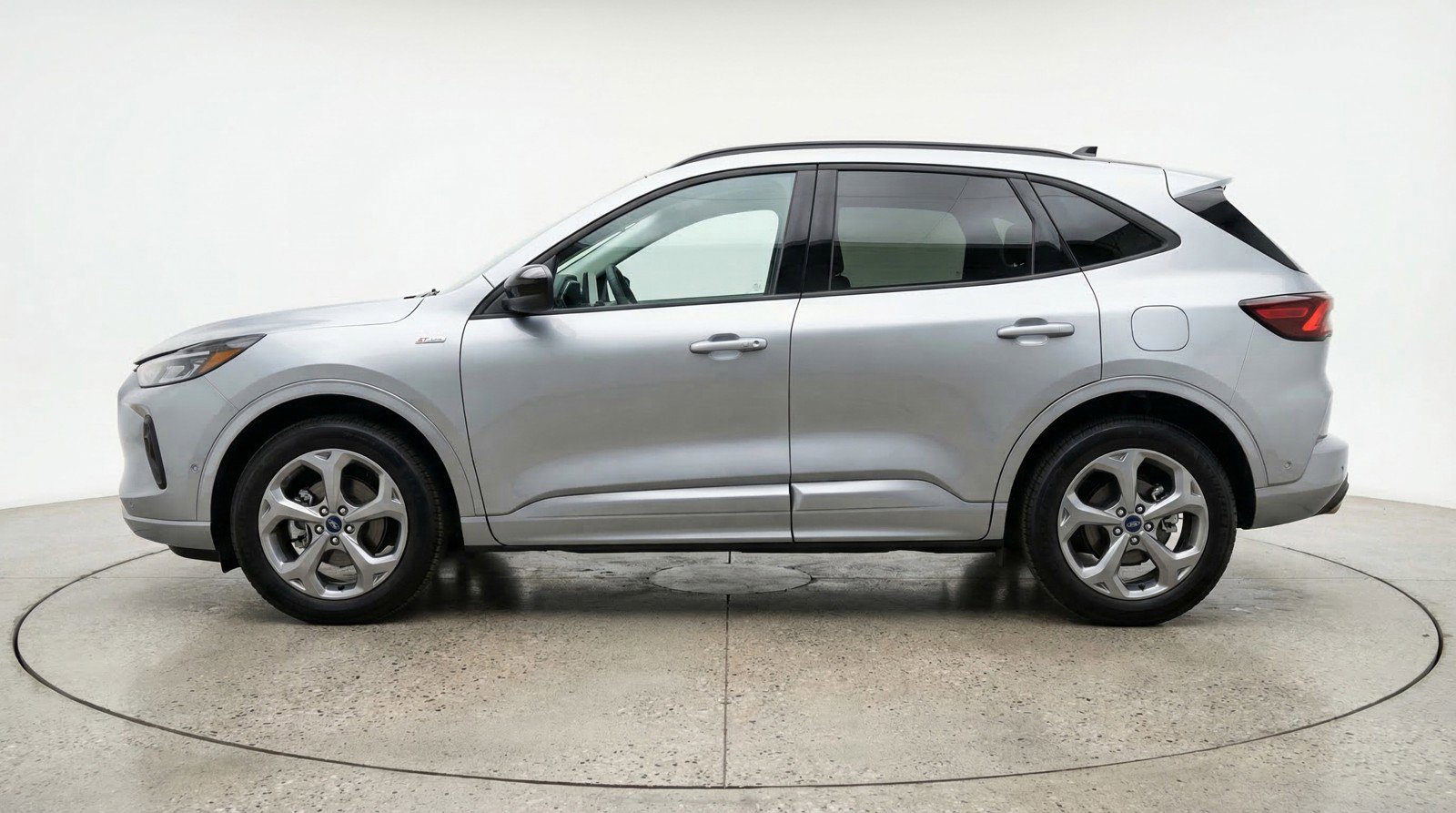 Used 2024 Ford Escape ST-Line FWD image 5