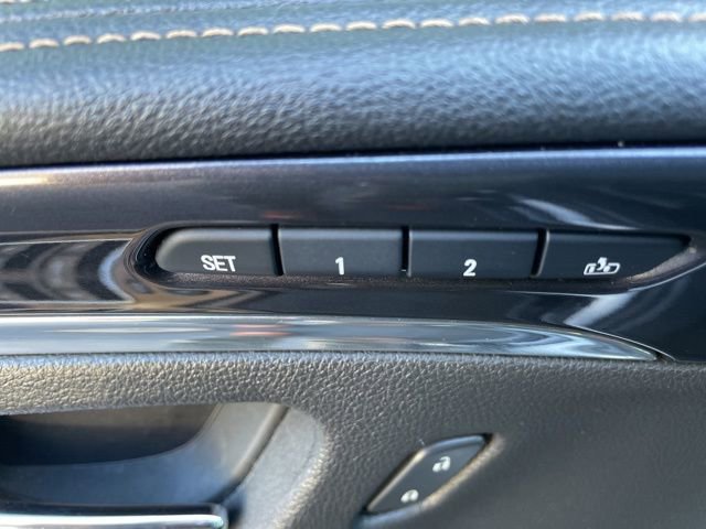 Used 2014 Chevrolet Impala LTZ FWD image 14