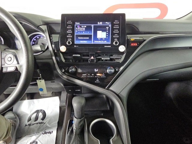 Used 2023 Toyota Camry LE image 19